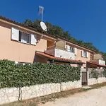 Amazing Apartment In Pula With Kitchen
